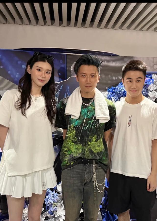 entit, 演唱会全是