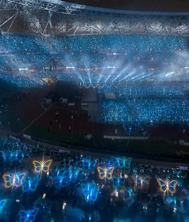 谢霆锋不愧, AA, 一起玩音乐