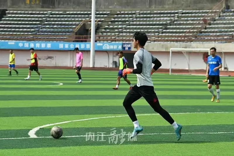 开打, 内江市足球 开打, 内江市足球