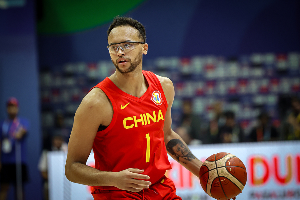 有网友感叹, 中国男篮主 有网友感叹, 中国男篮主