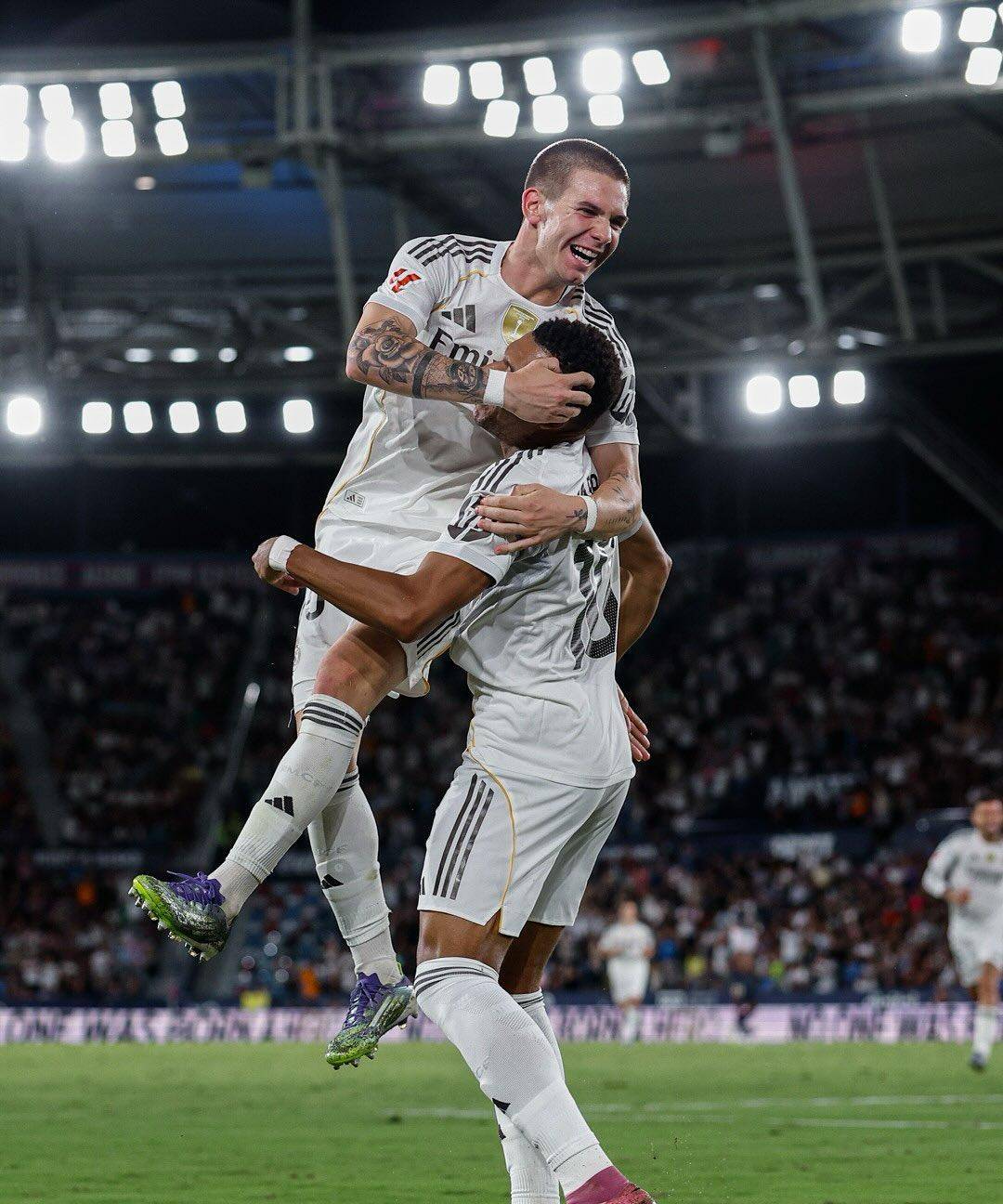 门升上来的, 关注, 位球分析专 门升上来的, 关注, 位球分析专